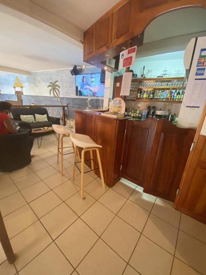 Appartement Moderne A Pointe Noire 36 M² Piscine & Jacuzzi Ngoại thất bức ảnh